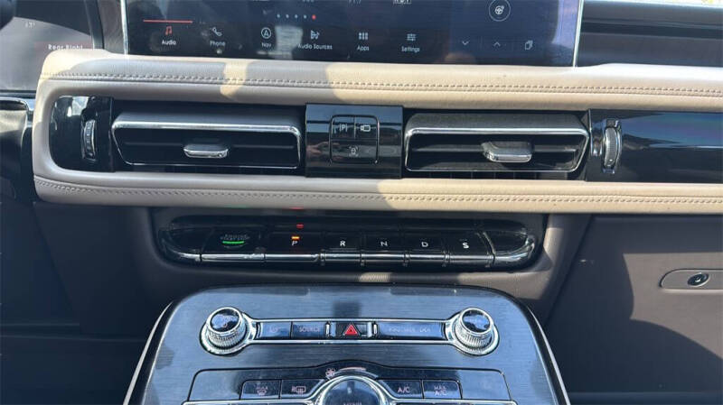 2021 Lincoln Nautilus Reserve