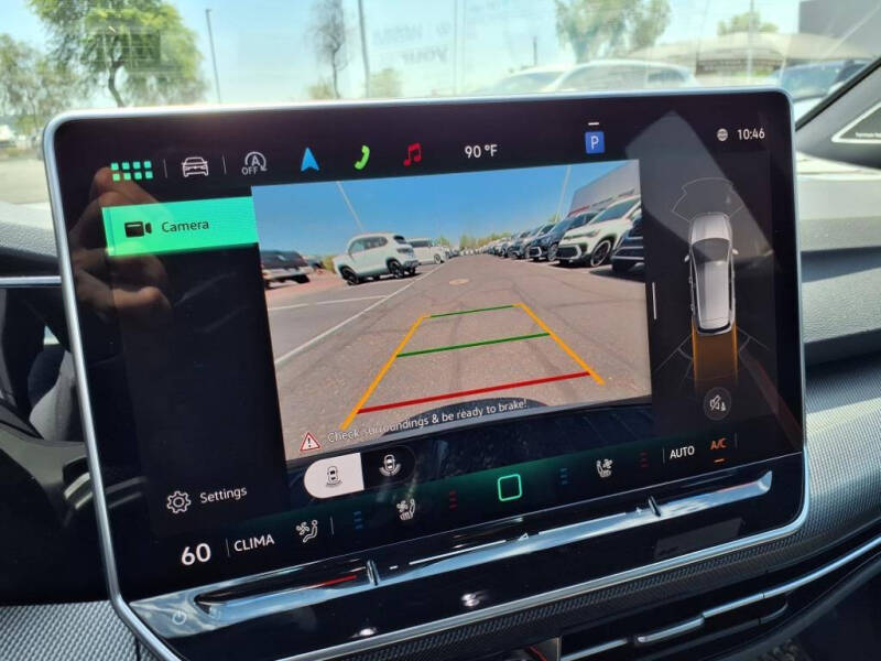 2025 Volkswagen Golf GTI SE