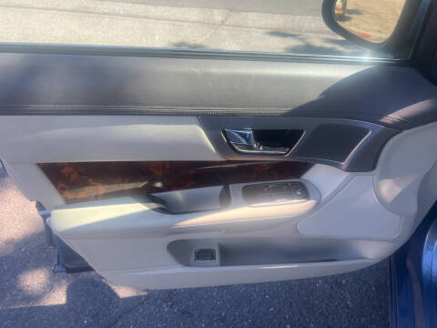 2009 Jaguar XF Premium Luxury