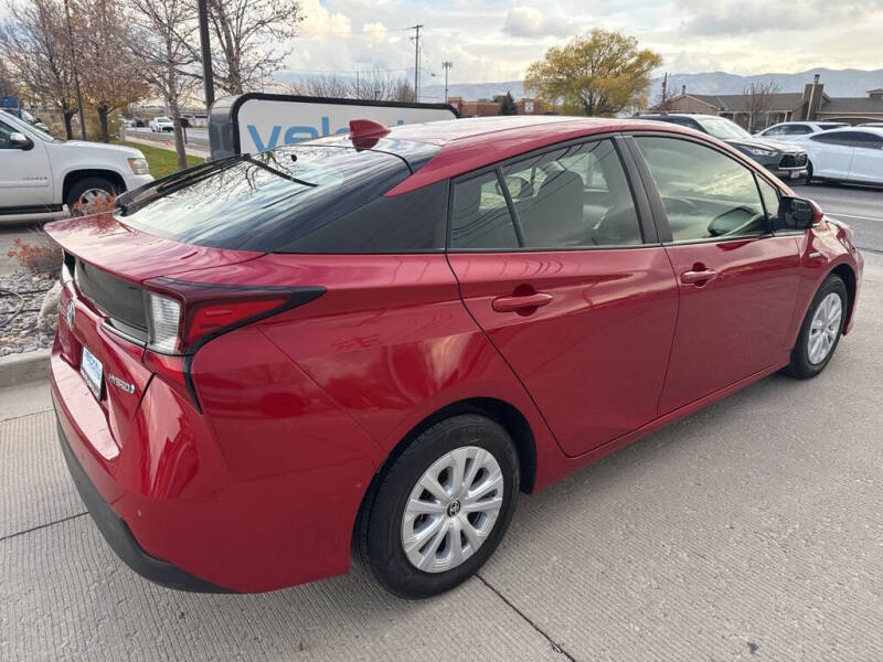 2022 Toyota Prius LE