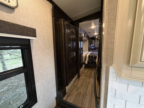 2023 Jayco Pinnacle