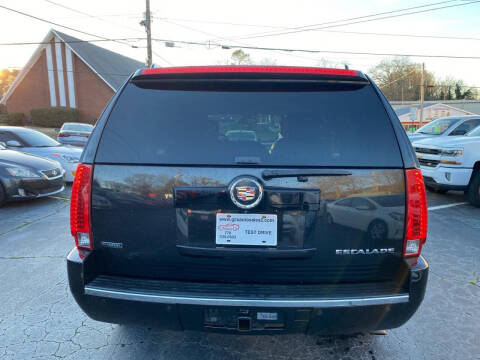 2011 Cadillac Escalade Premium