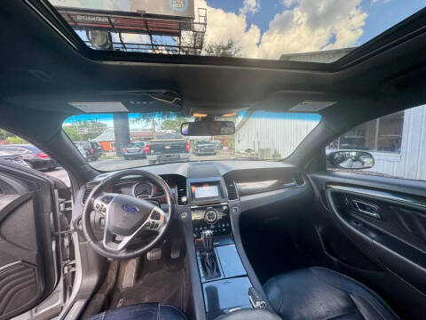 2017 Ford Taurus Limited