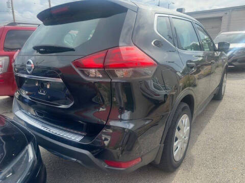 2017 Nissan Rogue SV