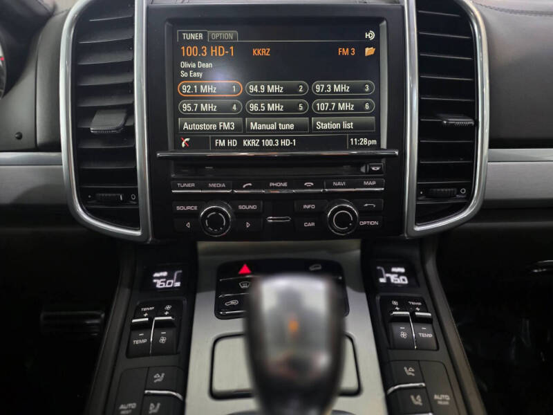 2016 Porsche Cayenne GTS