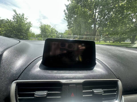 2017 Mazda MAZDA3 Touring