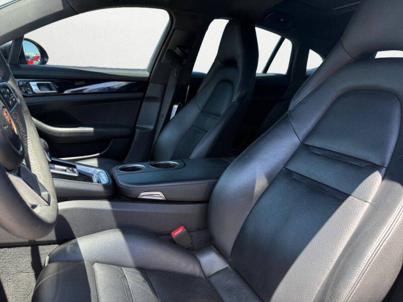 2018 Porsche Panamera