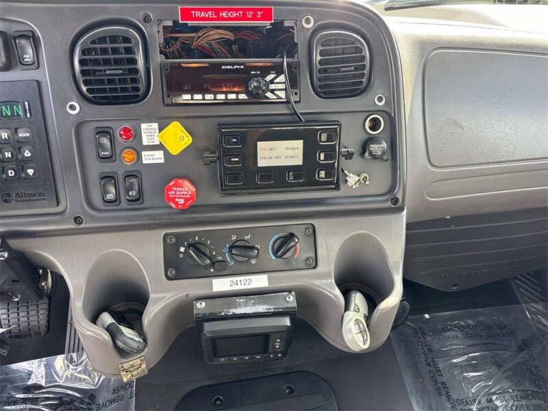 2016 Freightliner M2 106