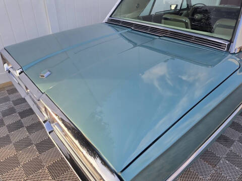 1964 Ford Thunderbird