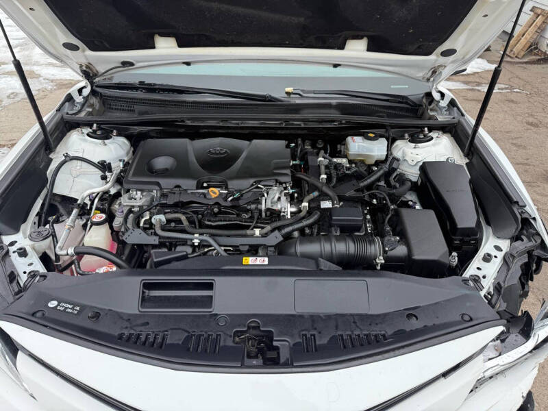 2019 Toyota Camry Hybrid LE