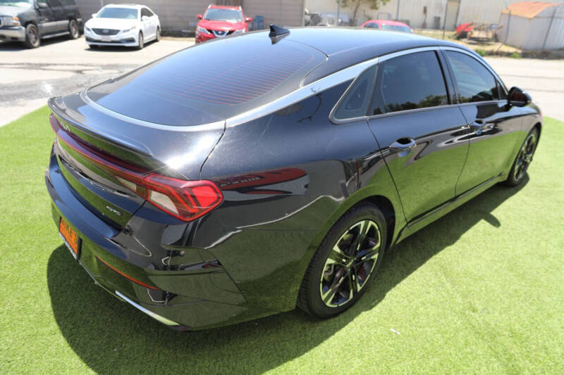 2022 Kia K5