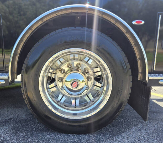 2007 Freightliner M2 106