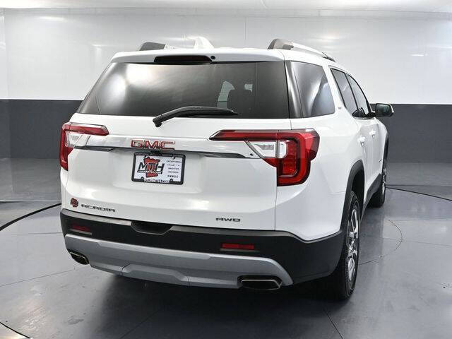 2023 GMC Acadia SLT
