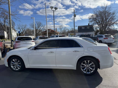 2016 Chrysler 300 C