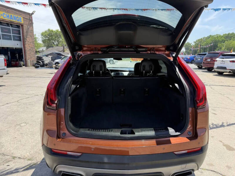 2019 Cadillac XT4 Premium Luxury