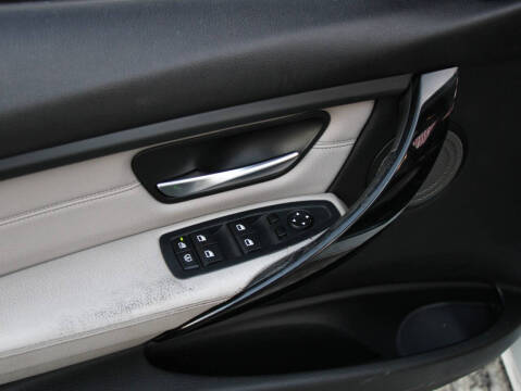 2013 BMW 3 Series 328i