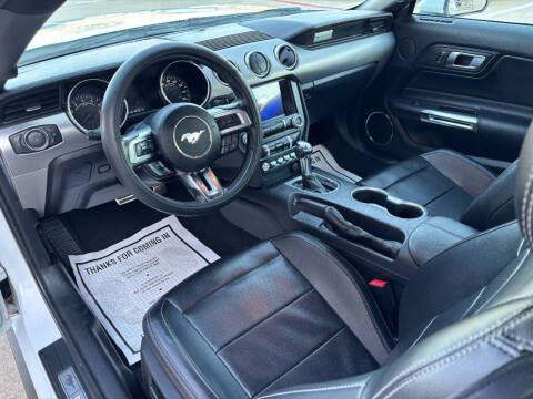 2022 Ford Mustang EcoBoost Premium