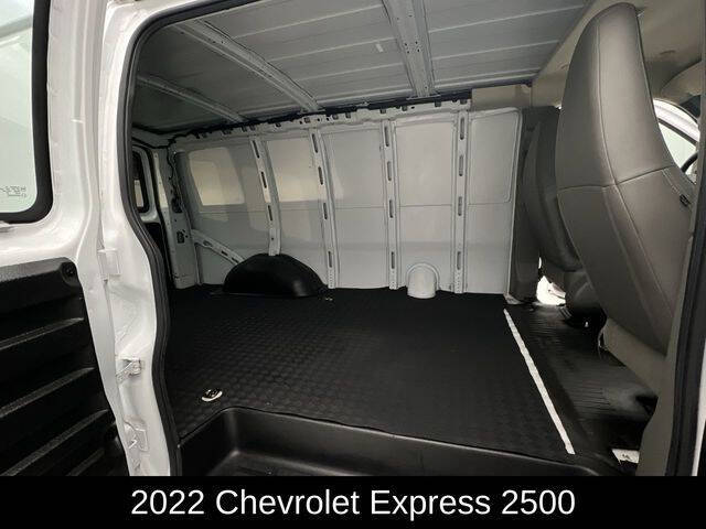 2022 Chevrolet Express 2500