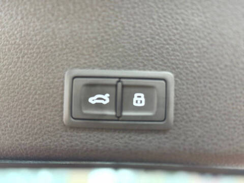 2019 Audi e-tron quattro Prestige