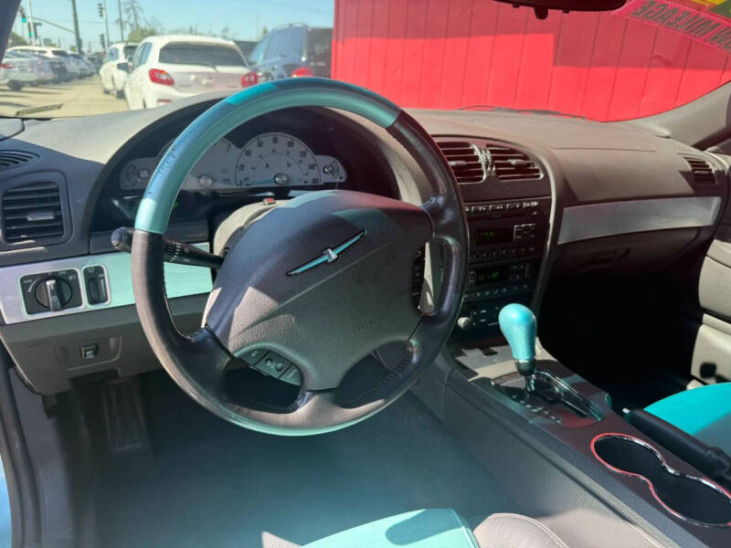 2002 Ford Thunderbird Deluxe