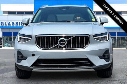 2024 Volvo XC40 B5 Plus Bright Theme