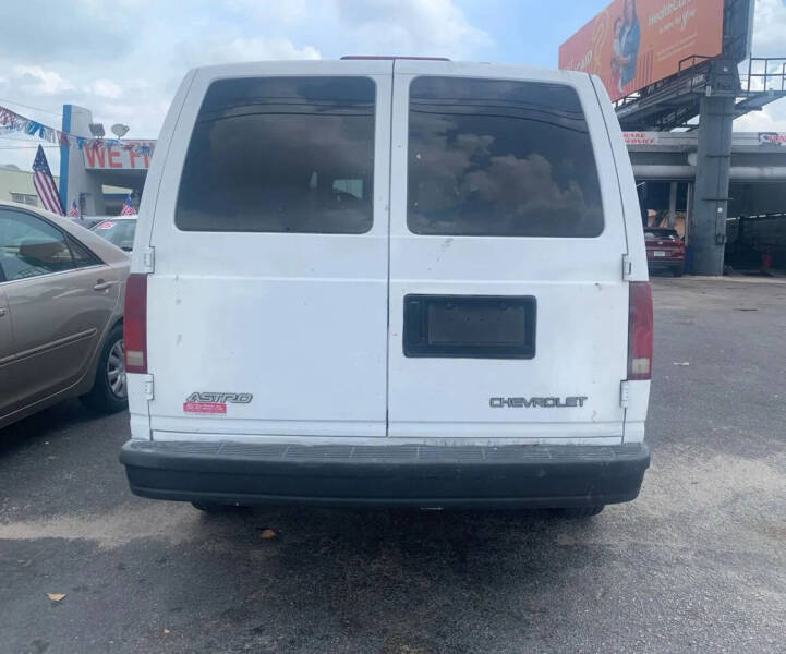 2004 Chevrolet Astro