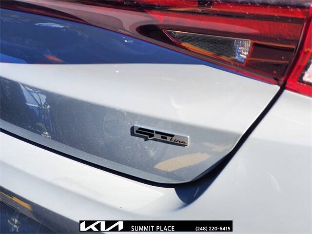 2023 Kia K5