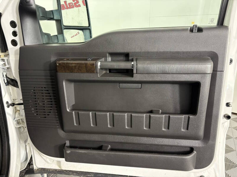 2015 Ford F-350 Super Duty Platinum