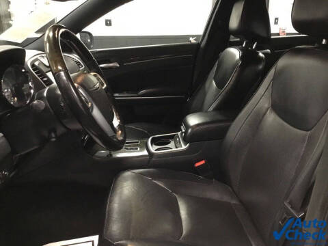 2012 Chrysler 300 C