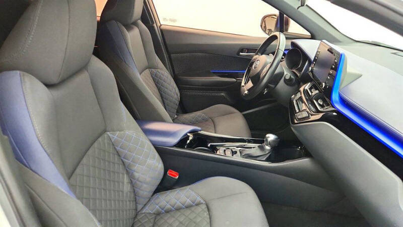 2020 Toyota C-HR XLE