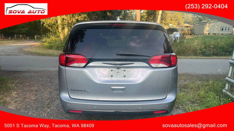 2018 Chrysler Pacifica Touring Plus