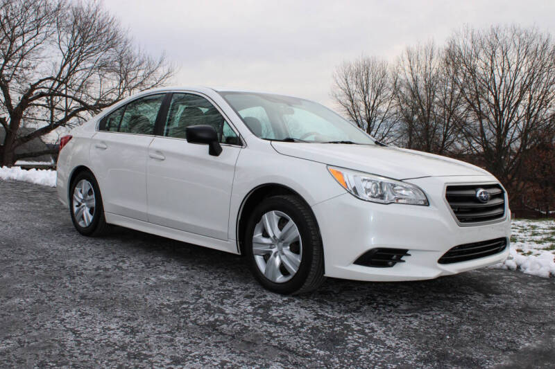 2016 Subaru Legacy 2.5i's photo