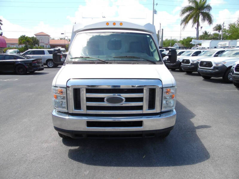 2015 Ford E-350