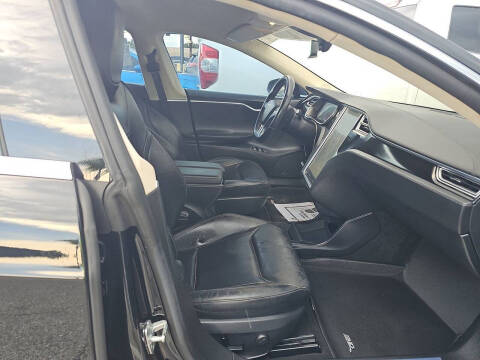 2015 Tesla Model S 70D