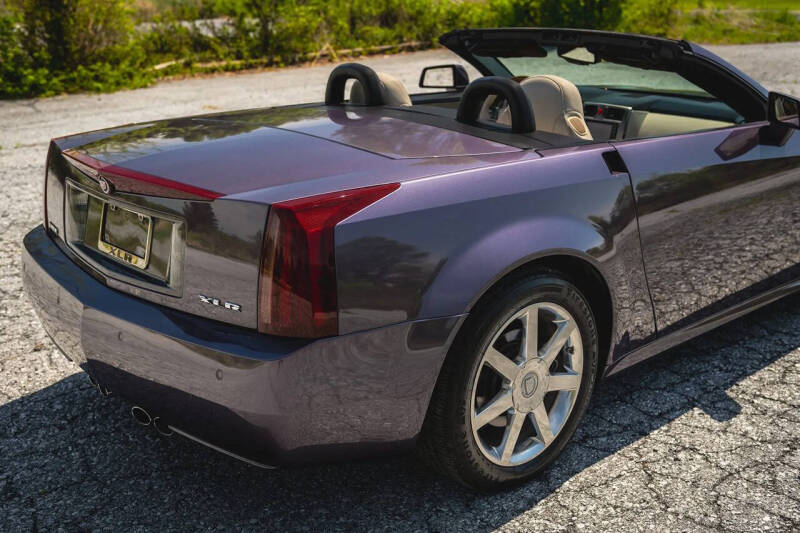 2004 Cadillac XLR