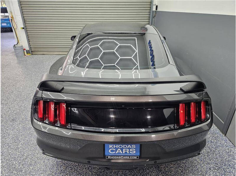 2016 Ford Mustang V6