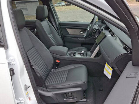 2025 Land Rover Discovery Sport P250 Dynamic SE