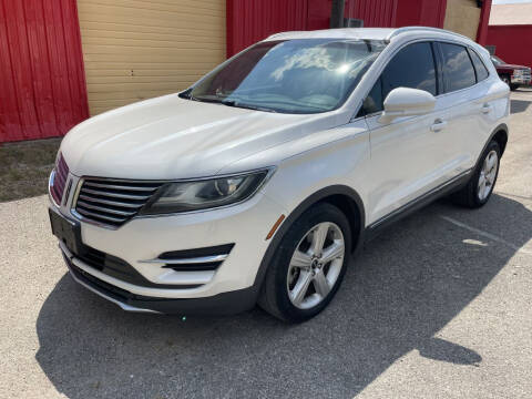2015 Lincoln MKC for sale at Pary's Auto Sales in Garland TX