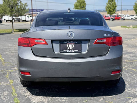 2014 Acura ILX 2.0L w/Tech