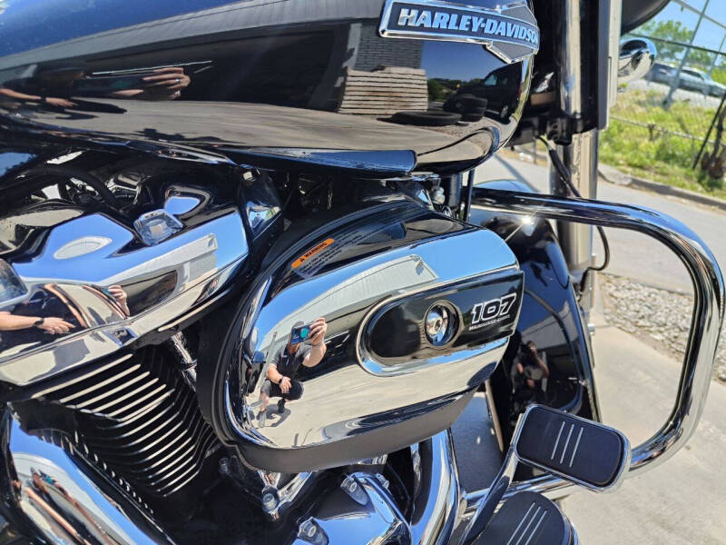 2023 Harley-Davidson Street Glide