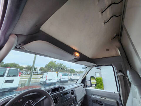 2018 Ford E-Series E-350 SD