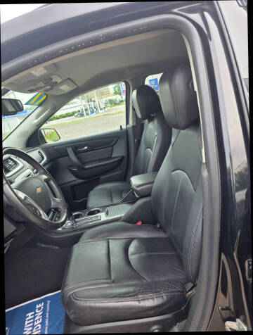 2017 Chevrolet Traverse LT