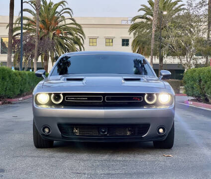 2016 Dodge Challenger R/T Plus