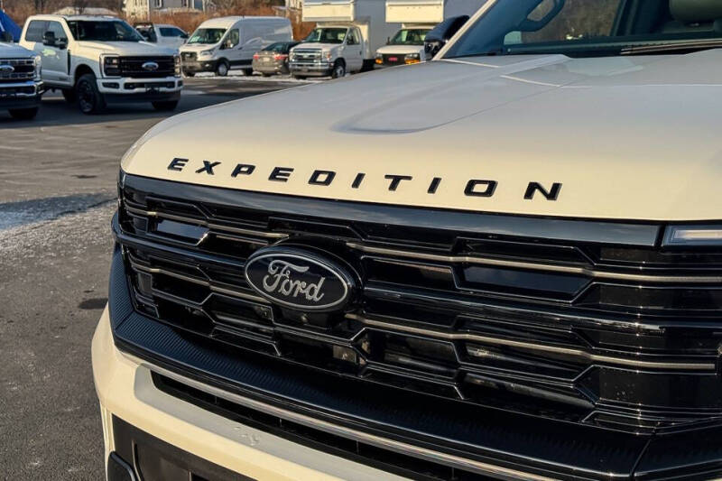 2025 Ford Expedition MAX Platinum