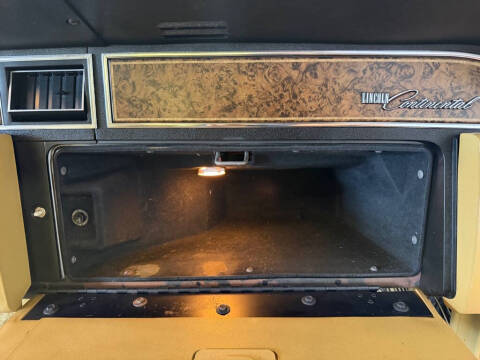 1975 Lincoln Continental