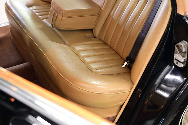 1972 Rolls-Royce SILVER CLOUD LWB