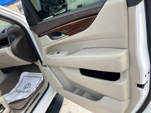 2017 Cadillac Escalade Standard