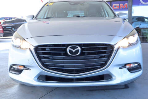 2018 Mazda MAZDA3 Touring