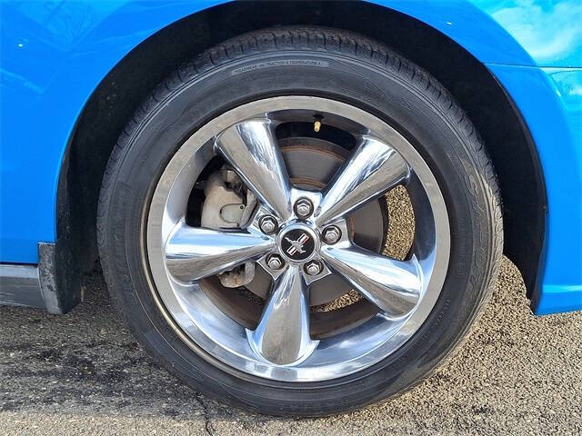 2010 Ford Mustang V6