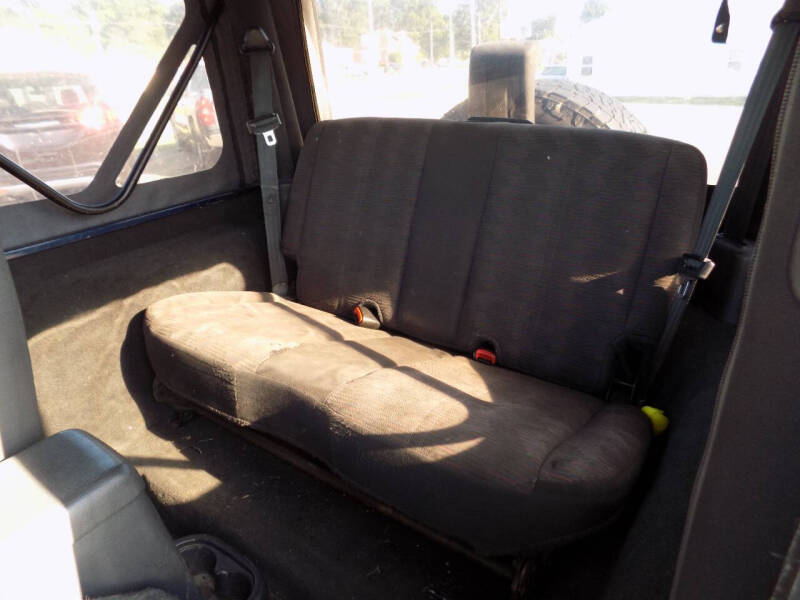 2004 Jeep Wrangler SE